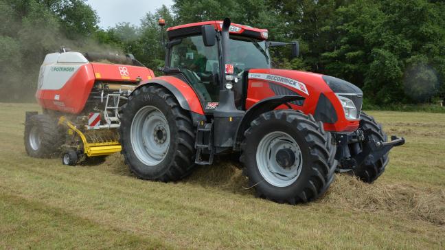 Bien que le marché des tracteurs ait été freiné par des retards de production,  la demande est restée forte tout au long de l’année 2021, constate le Cema.