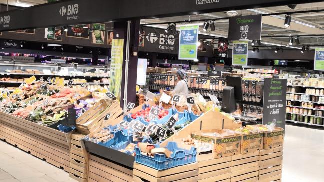 En 2021, les supermarchés étaient, une nouvelle fois, les lieux en Wallonie où les dépenses en produits alimentaires bio sont les plus importantes (40,4 % de la part totale des ventes en produits bio).