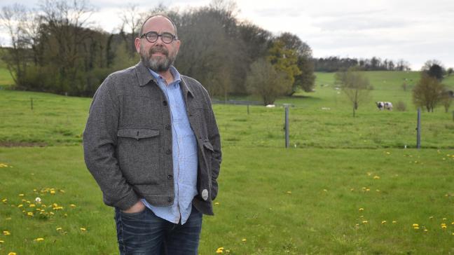 Le milieu rural, Olivier Gourmet l’a quitté à l’âge de 19 ans pour s’orienter vers le théâtre, contre l’avis de son père qui ne pousse pour autant pas ses fils à embrasser le métier de marchand de bestiaux.