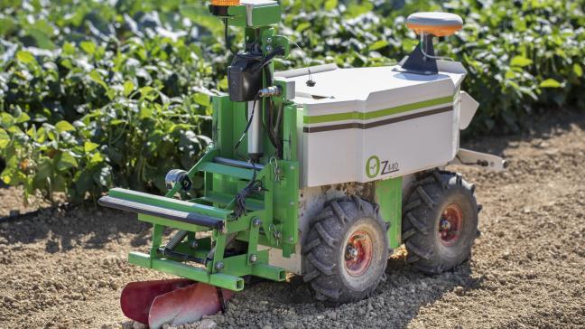 Le robot Oz peut être équipés de nombreux outils différents, en fonction du stade de croissance du légume et de la météo.