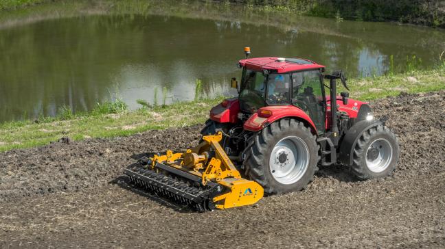 Les RMT et RTEK sont disponibles en 3, 3,50 et 4 m de largeur de travail.
