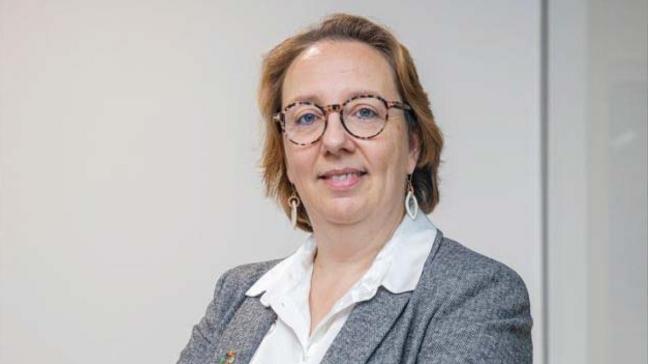 Nathalie Guillaume devient la première femme présidente de la fédération des entreprises alimentaires belges.