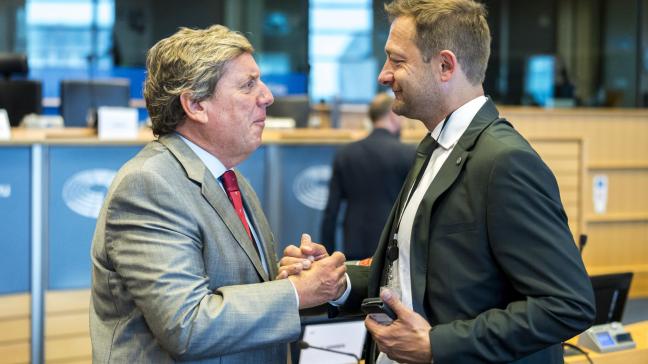 Christophe Hansen (à droite) a multiplié les rencontres avec les eurodéputés (à gauche l’Espagnol Gabriel Mato).