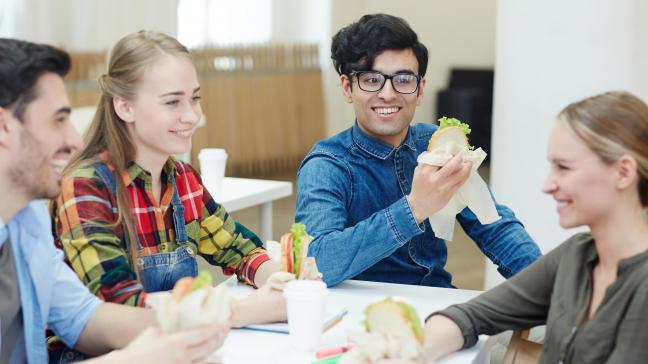 Une carte de réduction pour faciliter l’accès aux produits de qualité pour les étudiants.