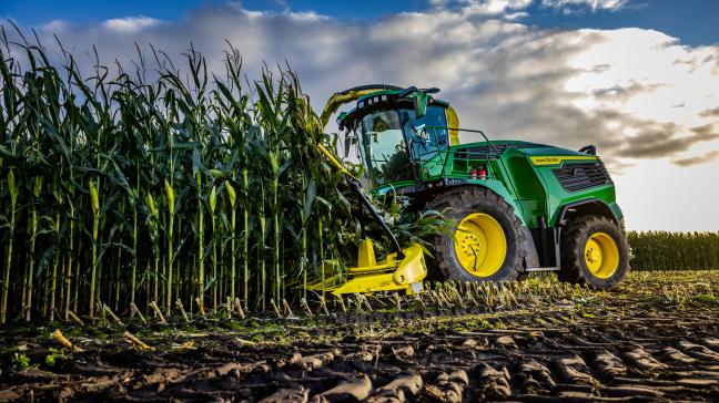 La gamme, succédant aux séries 8000  et 9000 dès l’an prochain, s’étend  de 645 ch à 1.020 ch.