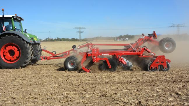 Le Joker HD peut être équipé de disques crantés d’un diamètre de 620 ou 680 mm, selon que l’on souhaite travailler  à 15 ou 20 cm de profondeur.