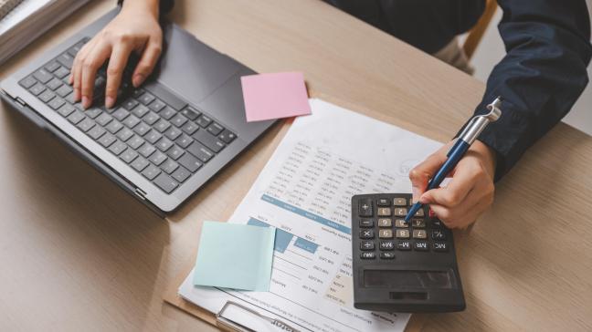 Tous les assujettis à la TVA sont concernés par cette mesure et devront adopter la facturation électronique structurée dès le 1erjanvier 2026.