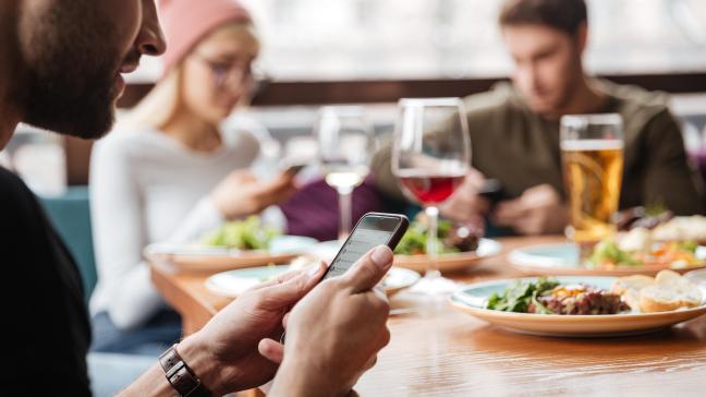 Les citoyens peuvent vérifier rapidement et facilement le score d’une entreprise en matière de sécurité alimentaire.