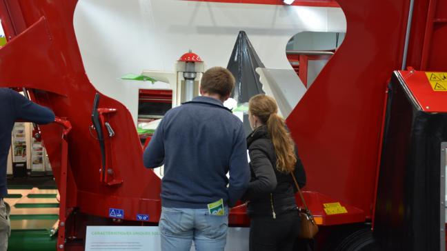 Que ce soit aux côtés de leur mari ou en tant que cheffe d’exploitation, les femmes jouent  un rôle prépondérant en agriculture. Ce prix les mettra à l’honneur !