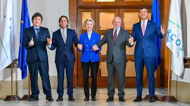 Les 5 et 6 décembre 2024, Ursula von der Leyen s'était rendue à Montevideo, en Uruguay, où elle a participé à la 65ème édition du sommet UE-Mercosur afin d’accélérer la signature de l’accord.