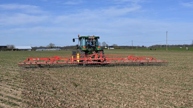 Le vade-mecum liste les alternatives  qui se présentent aux agriculteurs  mais les renseigne également  quant à leur niveau de maturité.
