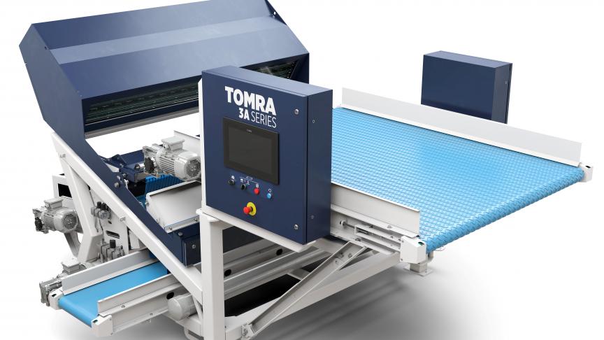 Le Tomra 3A est disponible en trois largeurs de convoyeur
: 1.200
mm, 1.600
mm et 2.400
mm, pour des débits de 45, 65 et 100
t/ h.