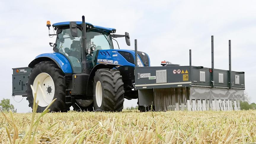 Un tracteur de 150 ch suffit pour utiliser le XPower dans sa largeur de travail  de 3 m.