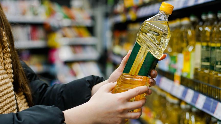 Les prix des huiles végétales s’affichent en recul, notamment en de la reprise progressive  des expéditions d’huile de tournesol dans les ports ukrainiens.