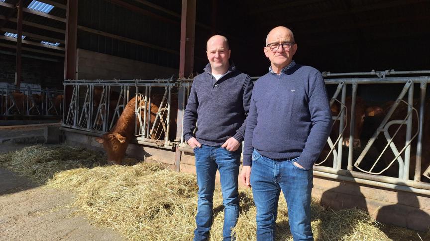 David Goffinet, vice-président, et Vincent Rabeux, président du Herd-Book limousin ne tarissent pas d’éloges sur les qualités de ces vaches allaitantes.