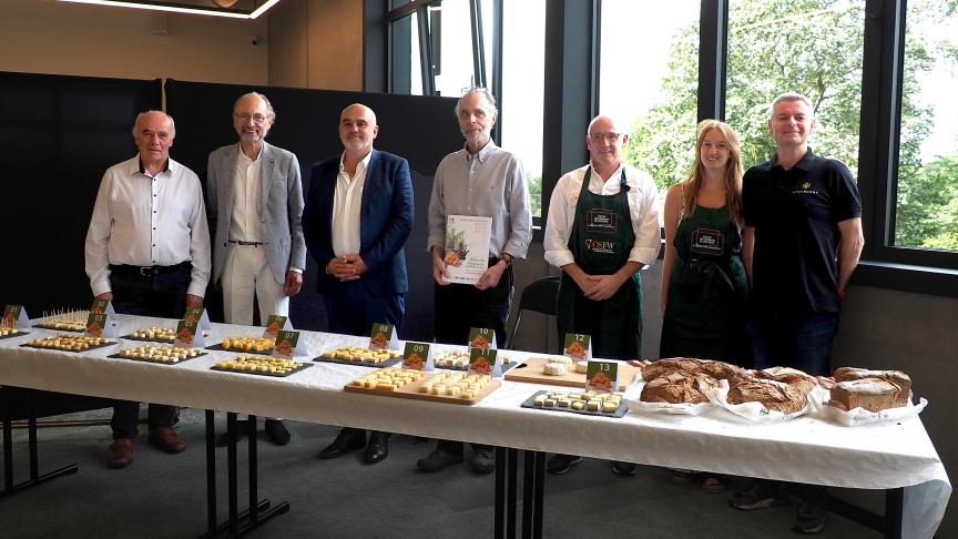 Le parc du château de Harzé ouvrira ses grilles à 25 producteurs, wallons pour la plupart, qui feront découvrir environ 200 fromages, lesquels seront proposés à la dégustation et à la vente.