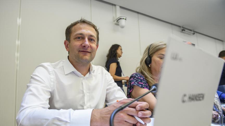 Eurodéputé depuis 2018 et ancien questeur du parlement européen, le Luxembourgeois Christophe Hansen est  le candidat de son groupe (PPE) au poste de  commissaire à l’Agriculture.