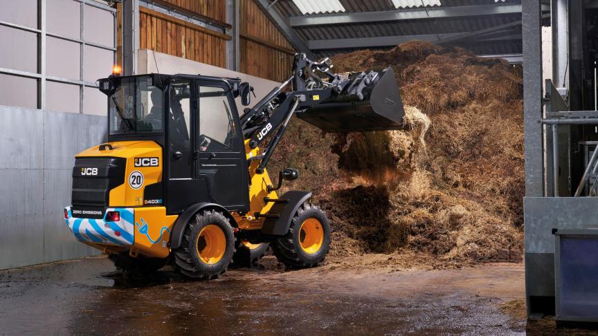 La chargeuse électrique ultra-compacte 403 E Cab est conçue pour procurer un environnement de travail confortable.