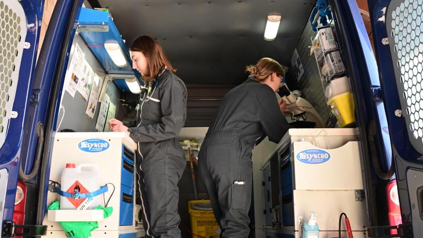 Le projet permettra l’achat d’un nouveau véhicule. Cette clinique ambulatoire permettra aux étudiants de se rendre dans les fermes et de mieux cernerles réalités du métier de vétérinaire rural.