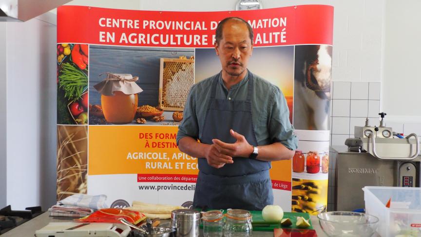 La lactofermentation permet de réduire les déchets alimentaires, de manger sainement, et de construire  une cuisine équilibrée, ancrée dans la saisonnalité.