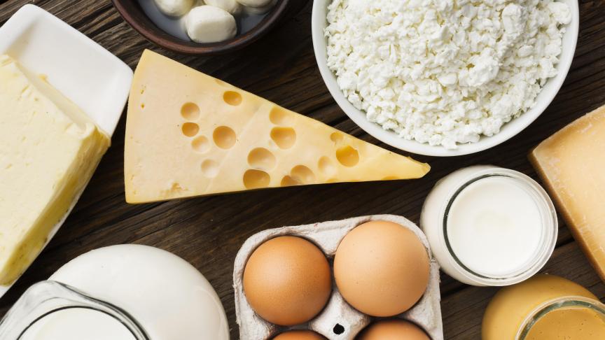 Elle s'inquiète notamment de la simplification des exigences en matière de certificats sanitaires pour le porc et les produits laitiers venus des États-Unis.