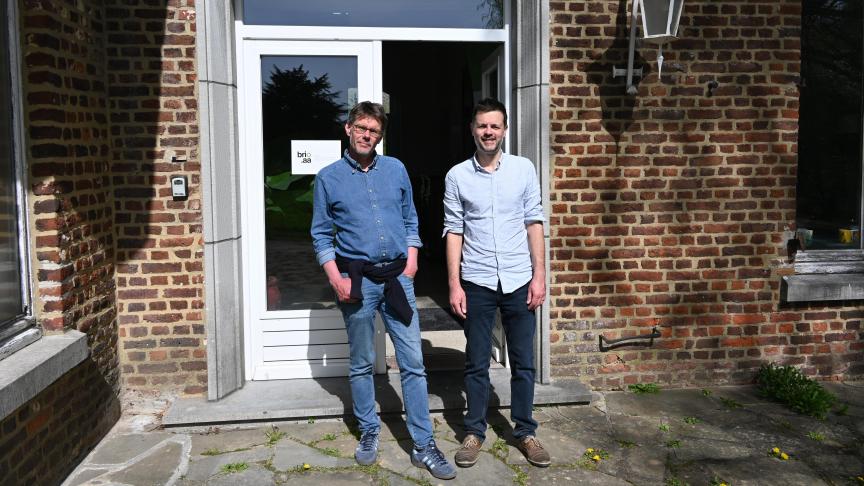 Installé dans d’anciens bâtiments de ferme à Upigny, le centre de recherche Brioaa constitue le point de départ d’un projet de formation en agroécologie biologique ancré dans les réalités du secteur et du terrain.