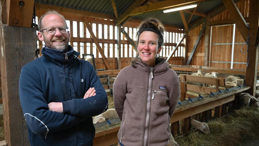 Le duo propose des fromages issus de leur élevage, dont le tomme de brebis, médaille d’argent au concours des Meilleurs fromages de chez nous.
